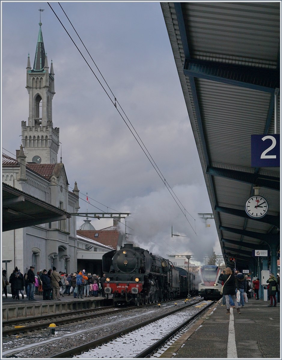 The SNCF 241-A 65 in Konstanz.
09.12.2017