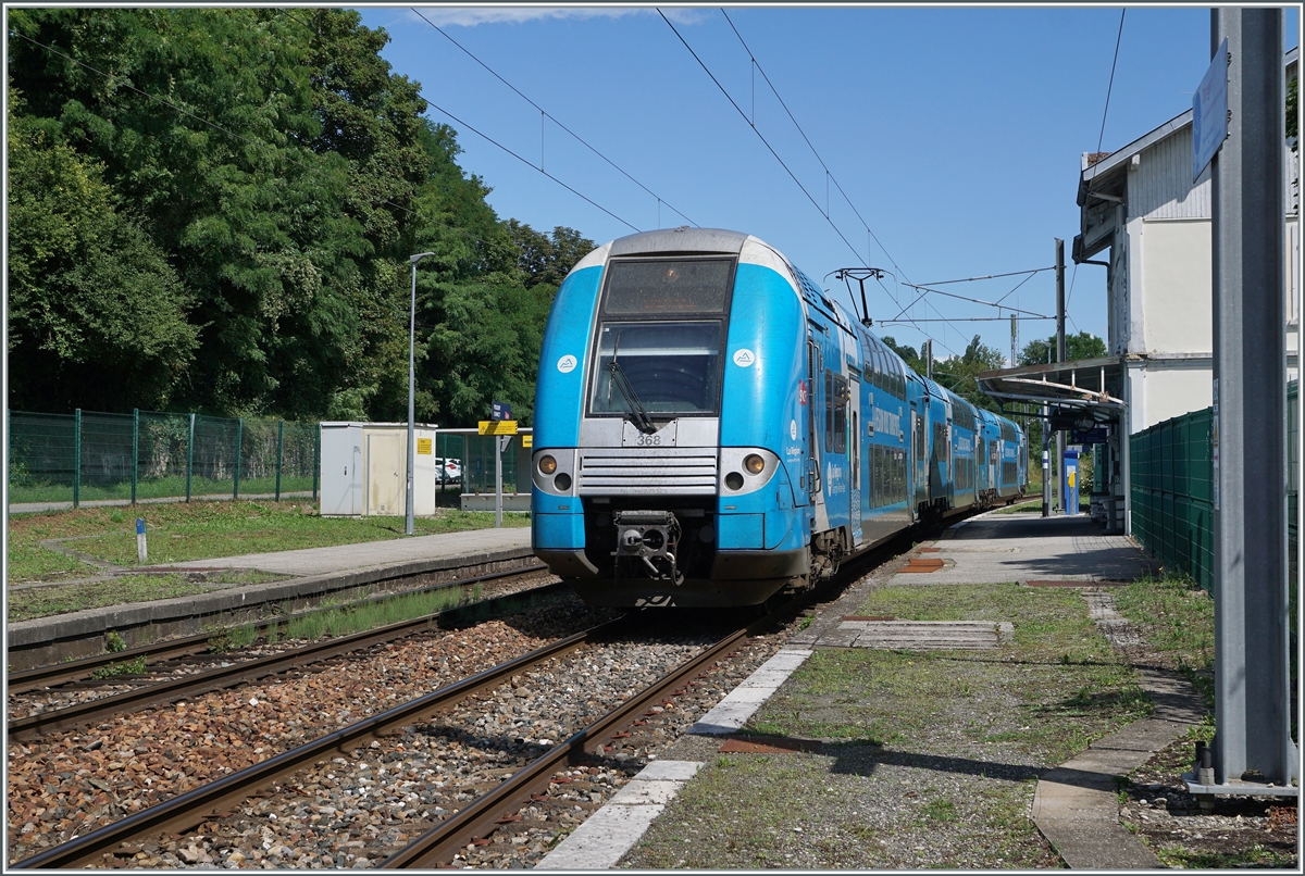 The SNCF 24368 on the way to Valence in Pougny-Chancy. 

16.08.2021