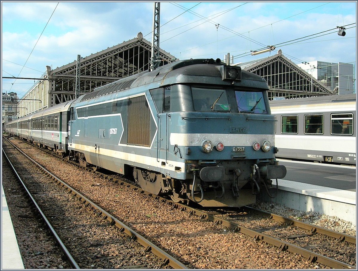 The SNCF BB 67 357 in Tours.
22.03.2007