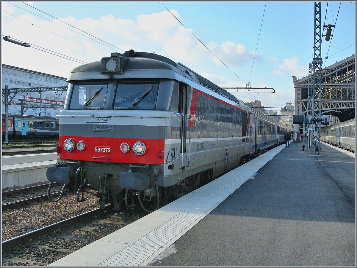 The SNCF CC 67 372 in Tours.
21.03.2007