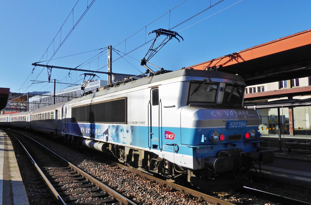 The SNCF electric locomotive BB 522394 is pushing its TER train into the station of Chambry - Challes-les-Eaux on September 20th, 2022.