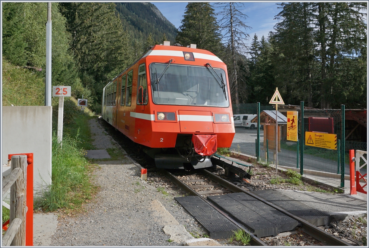 The SNCF TER 18910 is arriving at the La Joux Station. 25.08.2020
