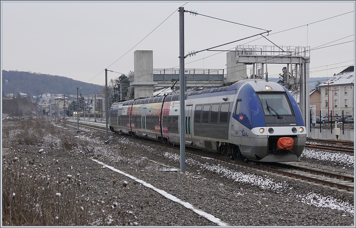 The SNCF Z 27570 in Delle is TER service 895004 from Delle to Belfort.
11.01.2019