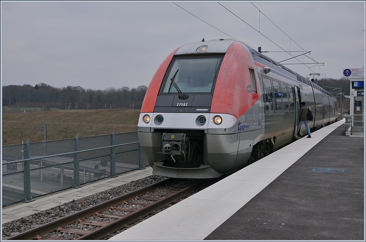 The SNCF Z 27582 in Meroux TGV. 

15.12.2018
