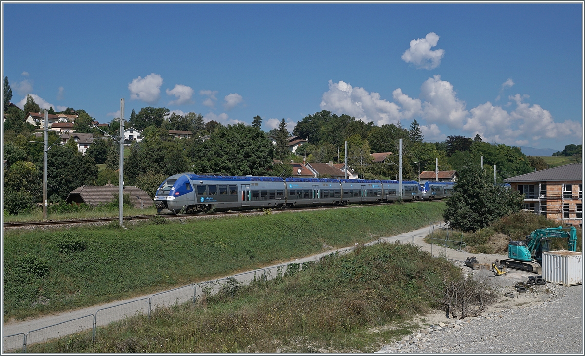 The SNCF Z 27591 and an other one von the way from Lyon to Geneva by Pougny-Chancy. 

06.09.2021