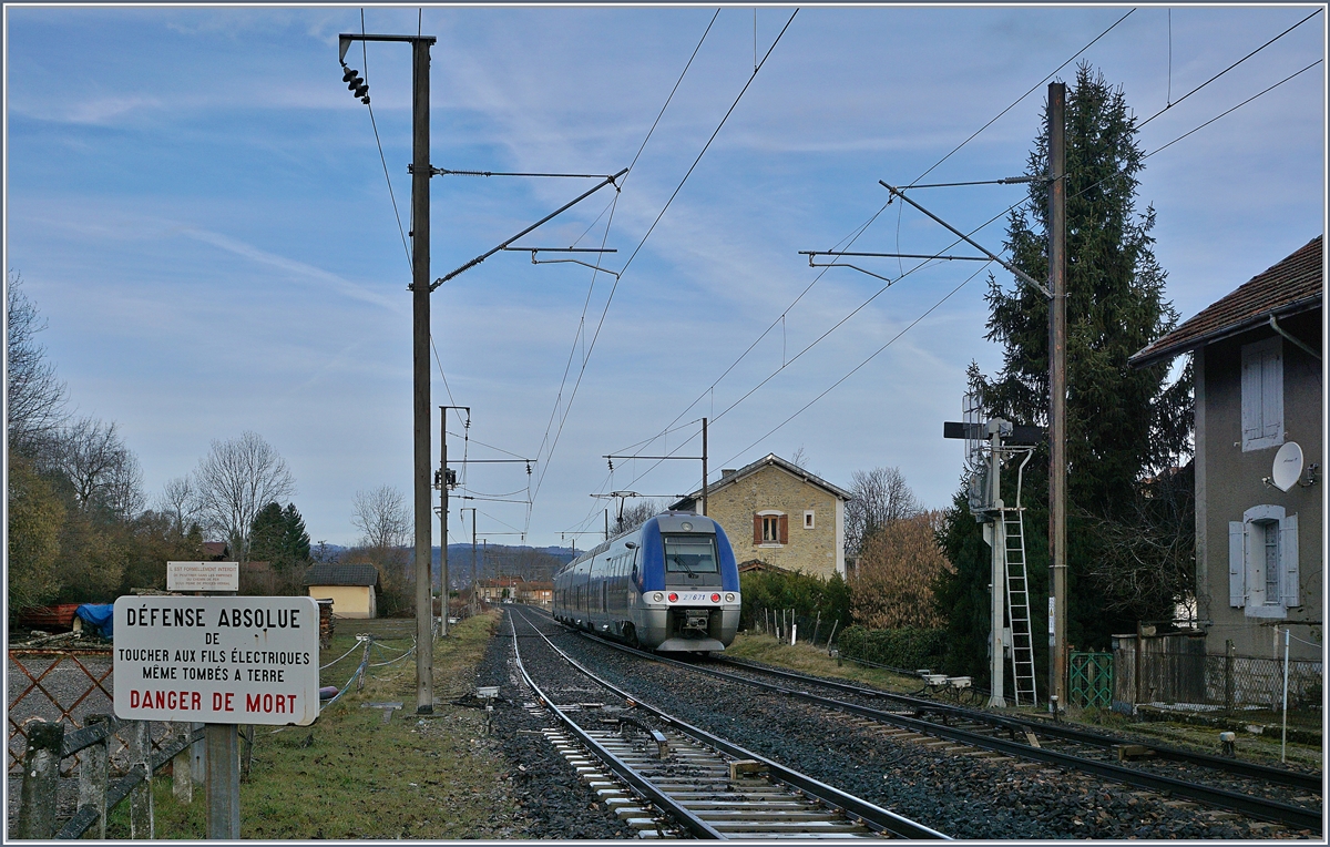 The SNCF Z 27671 is the TER 884158 from St Gervais to Annecy, now in St Laurent. 

21.02.2020