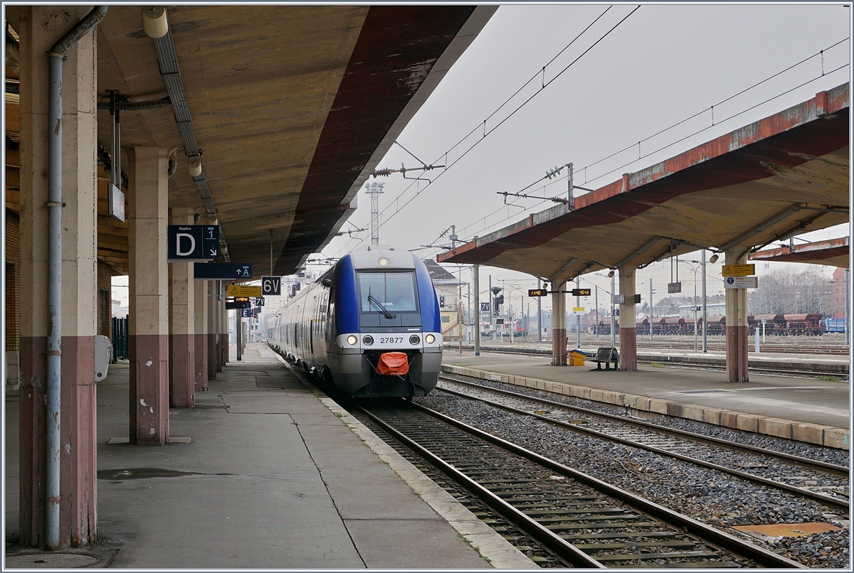 The SNCF Z 27877 and Z 82778 to Mulhouse by his preparation in Belfort.
11.01.2019
