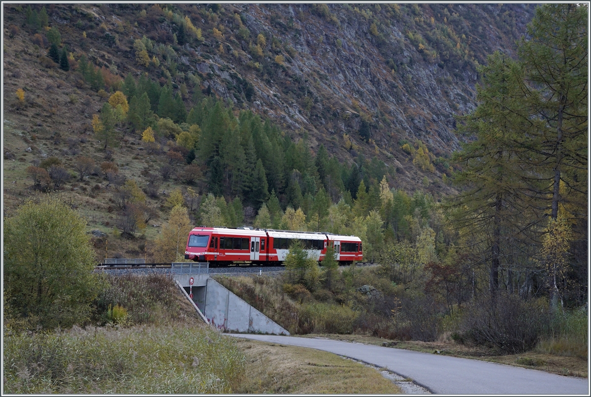 The SNCF Z 850 052 on the way to Vallorcine near Le Bluet. 

21.10.2021
