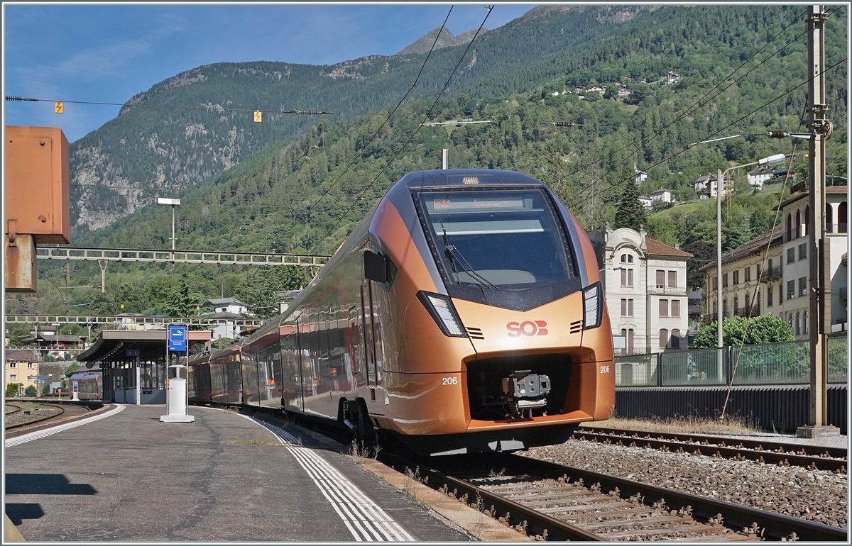 The SOB IR 46 2413 from Zürich to Locarno in Faido. 04.09.2023