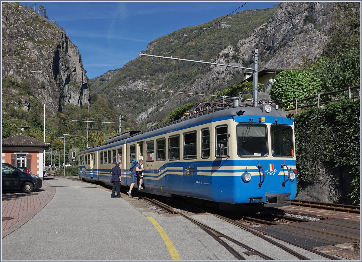 The SSIF ABe  8/8 22 Ticino in Ponte Brolla.
02.10.2018