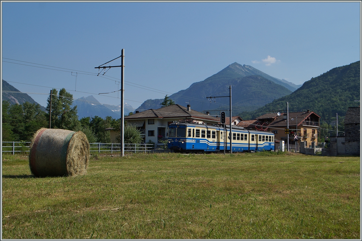 The SSIF ABe 8/8 N° 22  Ticino  from Locarno to Domodossola by Masera. 
10.06.2014