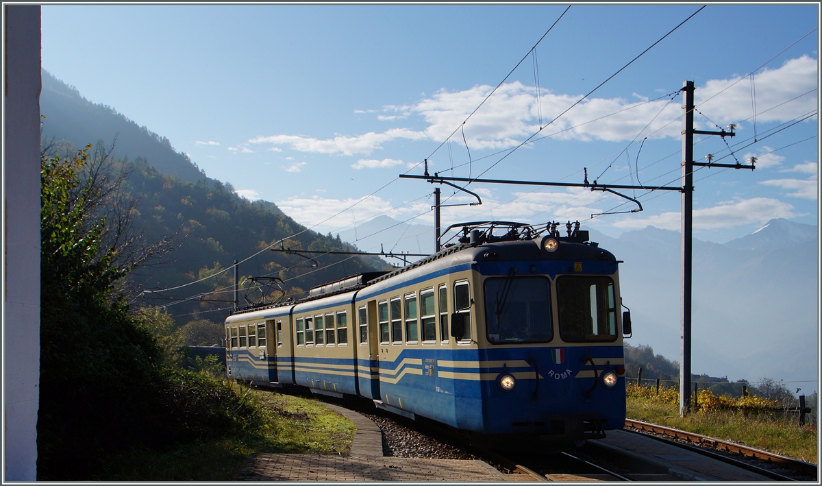 The SSIF ABe 8/8  Roma  is arriving at Verigo. 31.10.2014