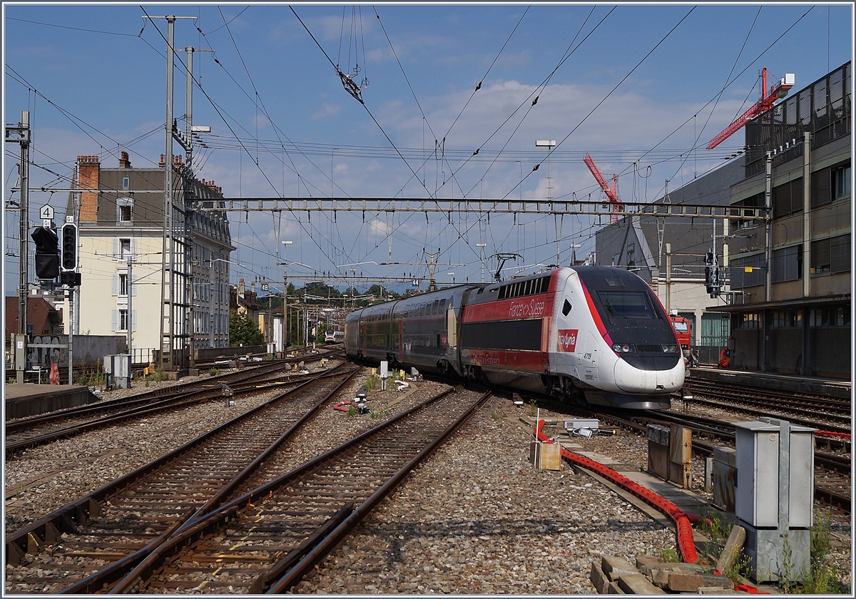 The TGV Lyria 4719 is leaving Lausanne. 

21.07.2020