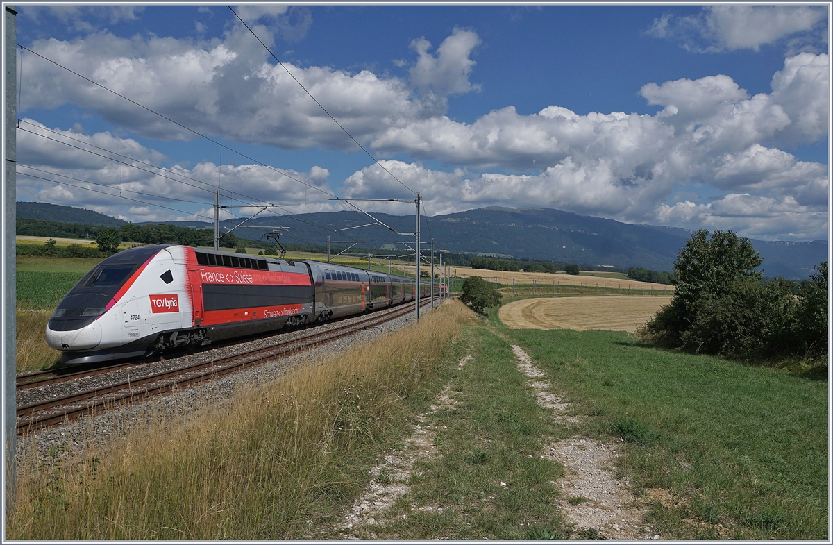 The TGV Lyria 4724 from Paris to Lausanne by Arnex.

25.07.2020