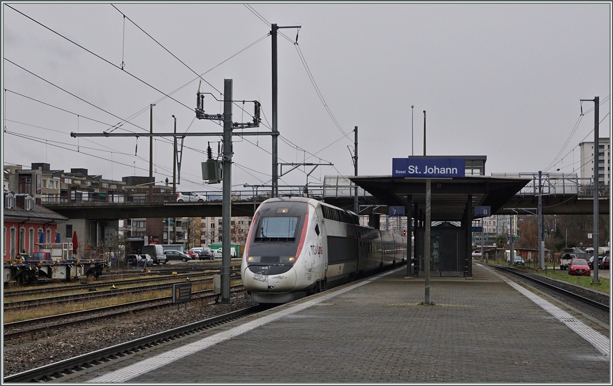 The TGV Lyria from Bern to Paris in Basel St.Johann. 
05.03.2016