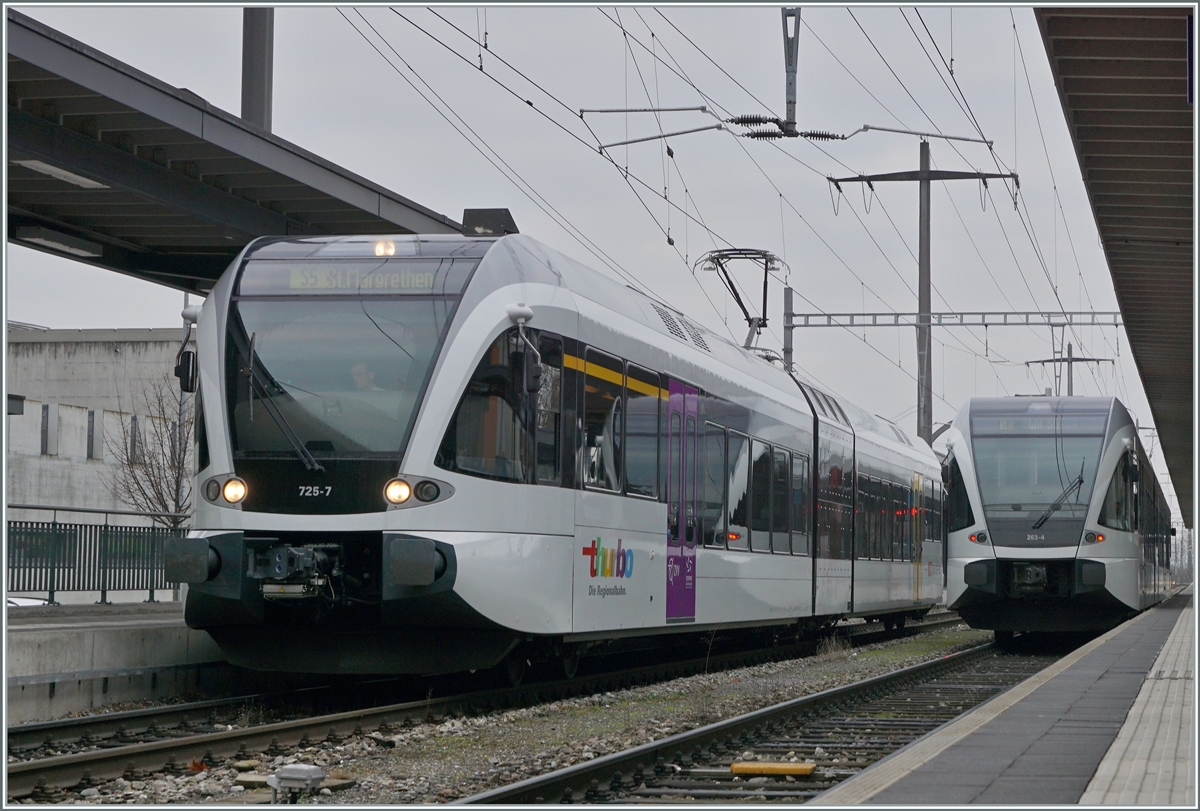 The Thurbo GTW RABe 526 263-4 to Wil (SG) and 526 725-4 to St Margrethen in Weinfelden. 08.12.2022