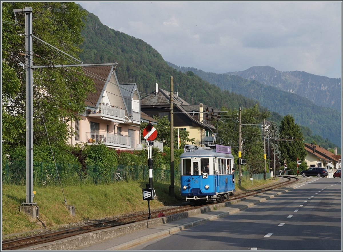 The TL Ce 2/3 N° 28 by the Blonay-Chamby Railway in Blonay.

06.05.2023