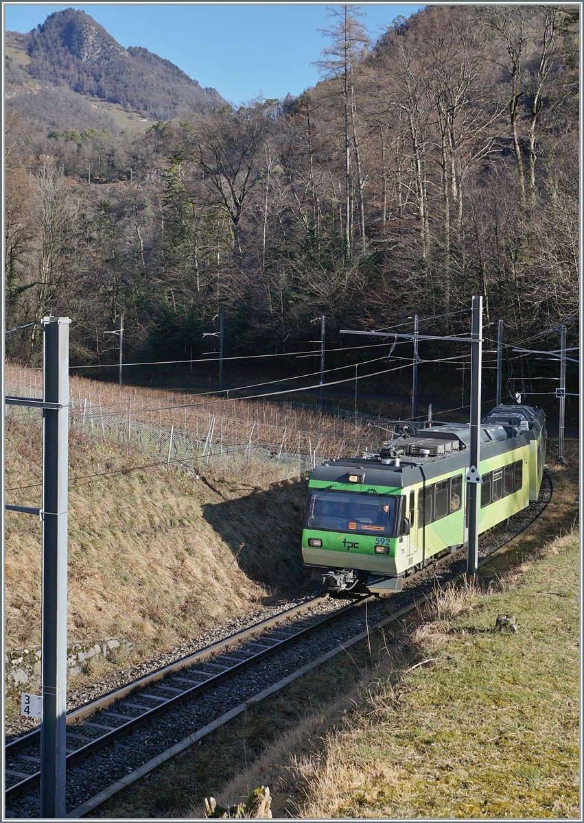 The TPC ASD/AOMC Beh 4/8 592 on the way to Les Diablerets by Verschiez. 

27.01.2024