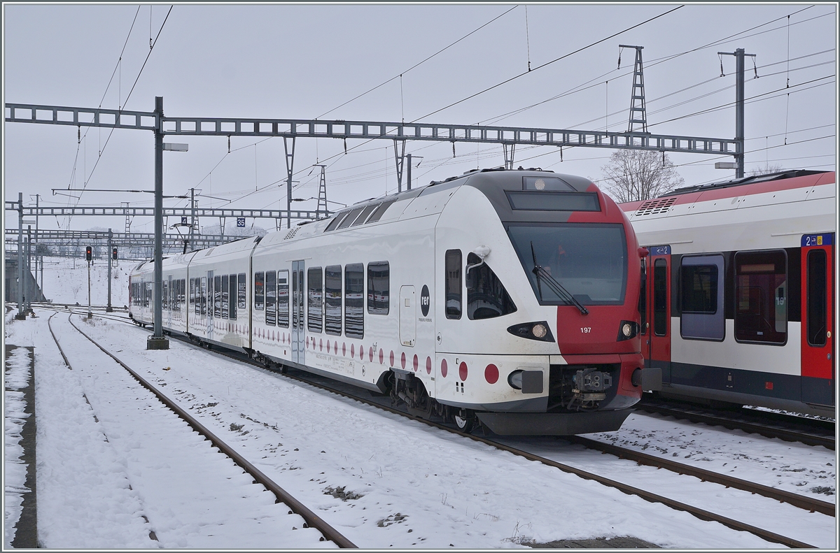 The TPF RABe 527 197 makes a break in Romont.

22.12.2021