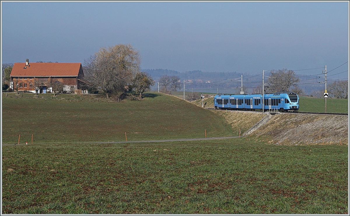 The TPF RABe 527 198   Groupe Grisoni  near Vuisternas-devant-Romont. 

01.03.2021

