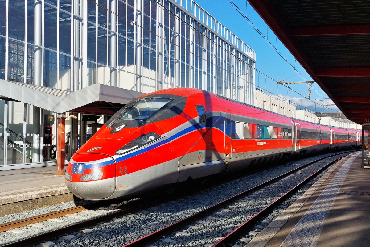 The Trenitalia ETR 400 048  Frecciarossa  pictured on its way from Milano to Paris in Chambry - Challes-les-Eaux on September 21st, 2022. 