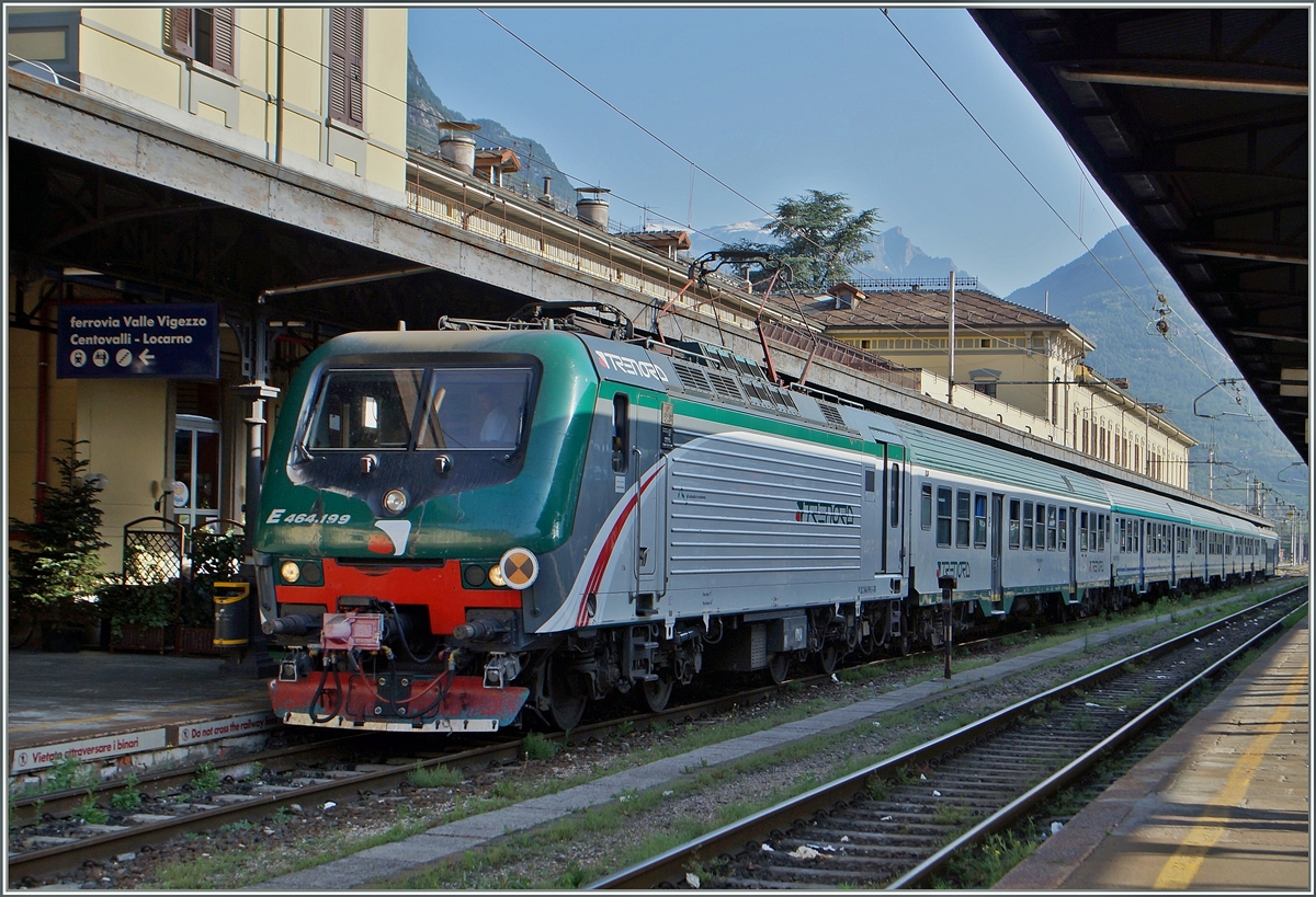 The Trenord E464.199 in Domodossola. 
10.06.2014