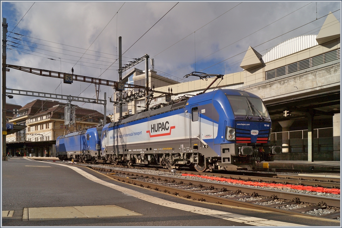 The Vectron 193 490 and 193 492 in Lausanne. 

26.02.2020