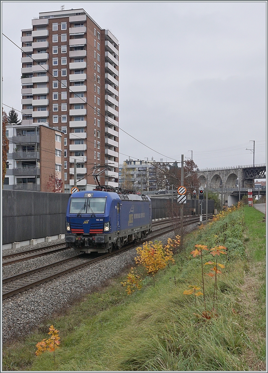The WRS 193 493 on the way to Biel/Bienne by Grenchen. 

11.11.2020