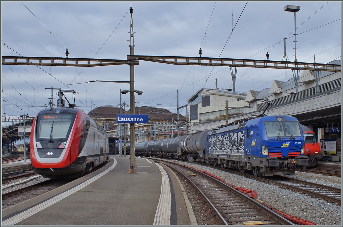 The WRS 475 902 and a SBB RABe 502  Twindexx  in Lausanne.

17.02.2023