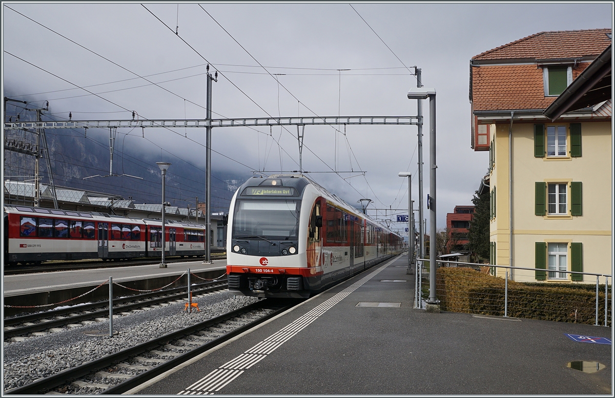 The Zentralbahn 150 104-4 is on the way form Luzern to Interlaken and is arriving at the Meiringen Station. 

17.02.2021