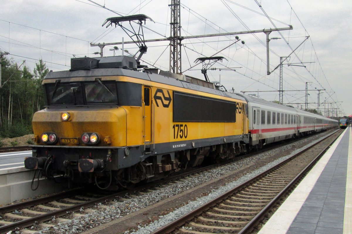 Time is running out for the last of the once ubiquitious NS-Class 1700 -one of the Last Mohicans is 1750, seen here at Bad Bentheim in front of the IC Berlijn toward Amsterdam on 20 September 2016. The haulage of IC services between Amsterdam and Bad Bentheim is the very last assignment for Class 1700 and test rides for deployment of ELL Vectrons on this service in the Netherlands are underway. 