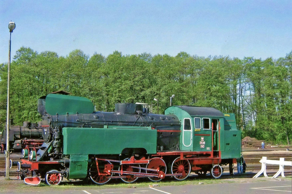 TKt 48-143 stands in Wolsztyn on 1 May 2011.