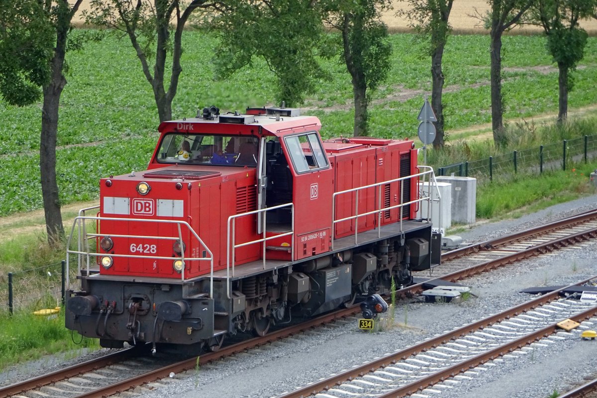 Top shot on 6428 running light through Lage Zwaluwe on 19 July 2019.