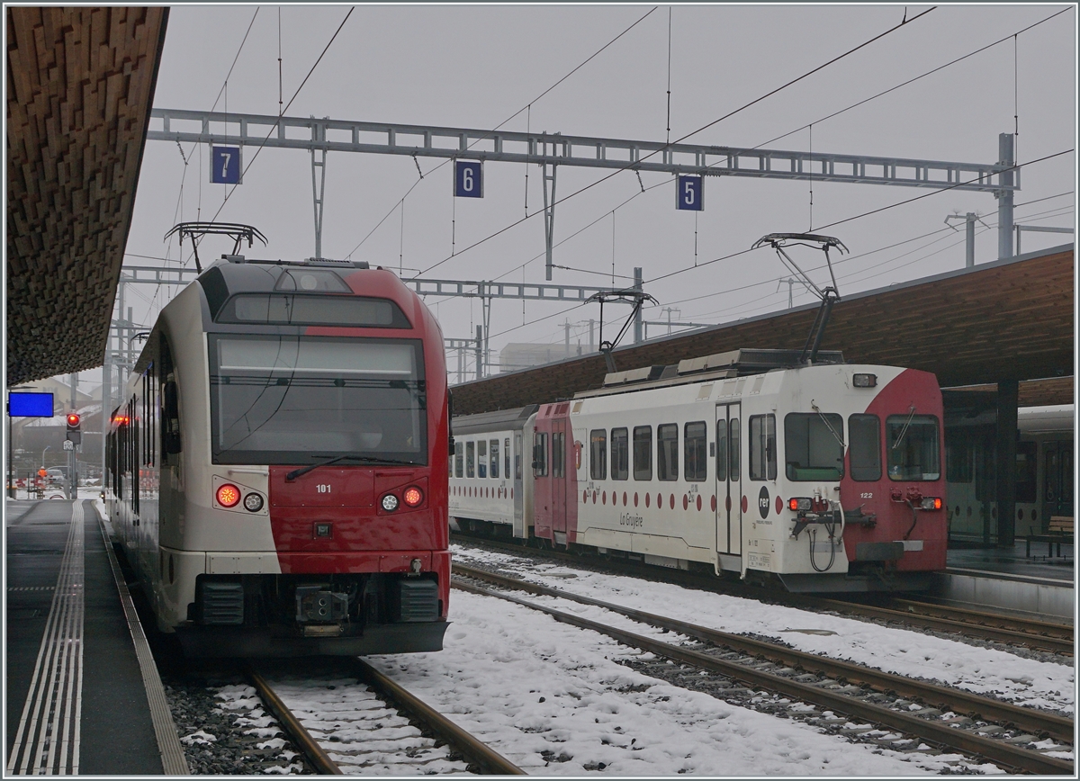 TPF Be 2/4  B - ABe 2/4 101 and Be 4/4 122 in the new Station of Bulle. 

15.12.2022 