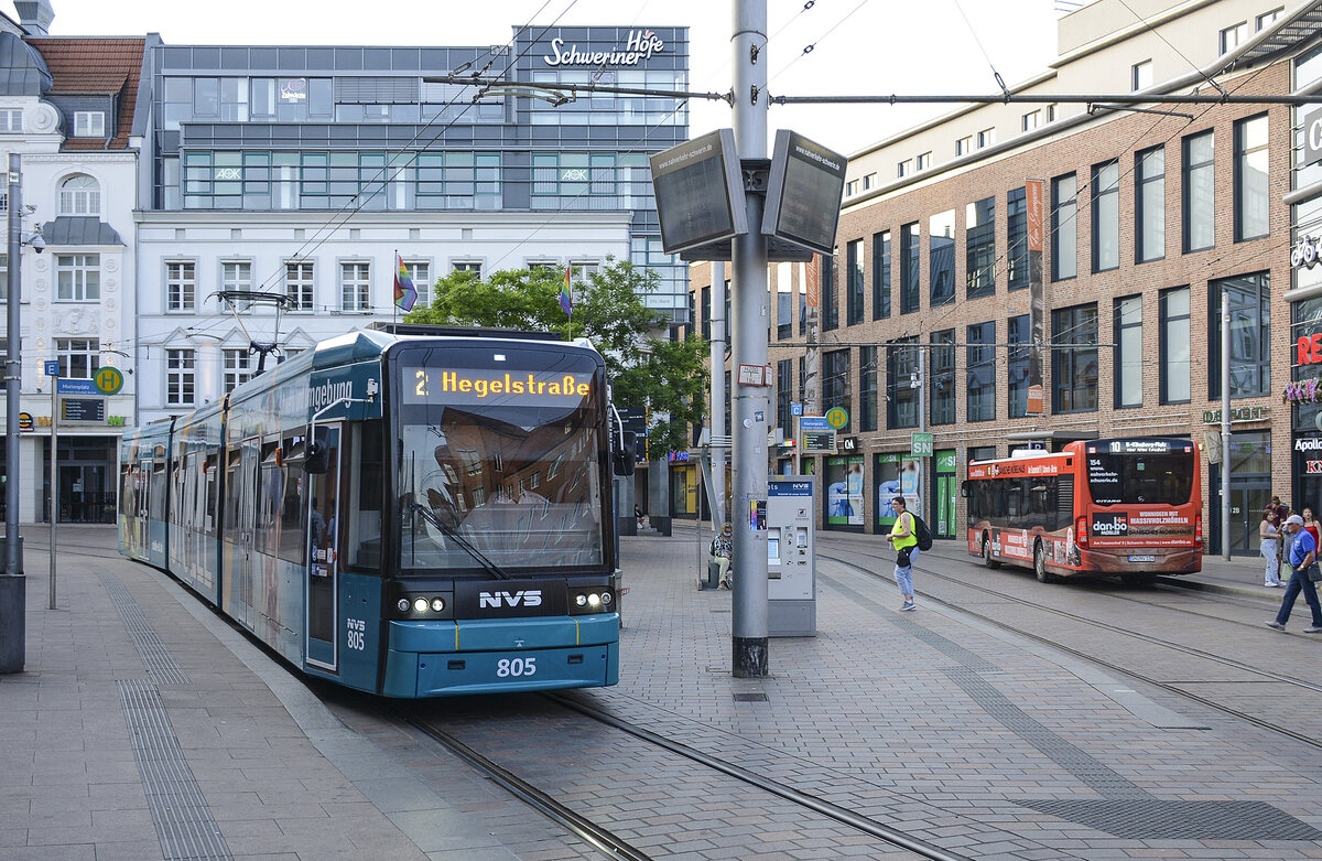 Tram Bombardier Nr. 805 (Line Lankow-Siedlung/Hegelstraße) on »Marienplatz« downtown Schwerin. Date: 18 June 2022.