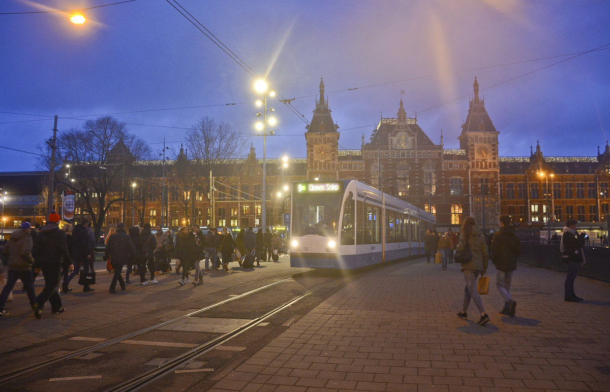 Tram GVB 2149 Line 9 at the Central Station in Amsterdam. Date: 3. Januar 2017.