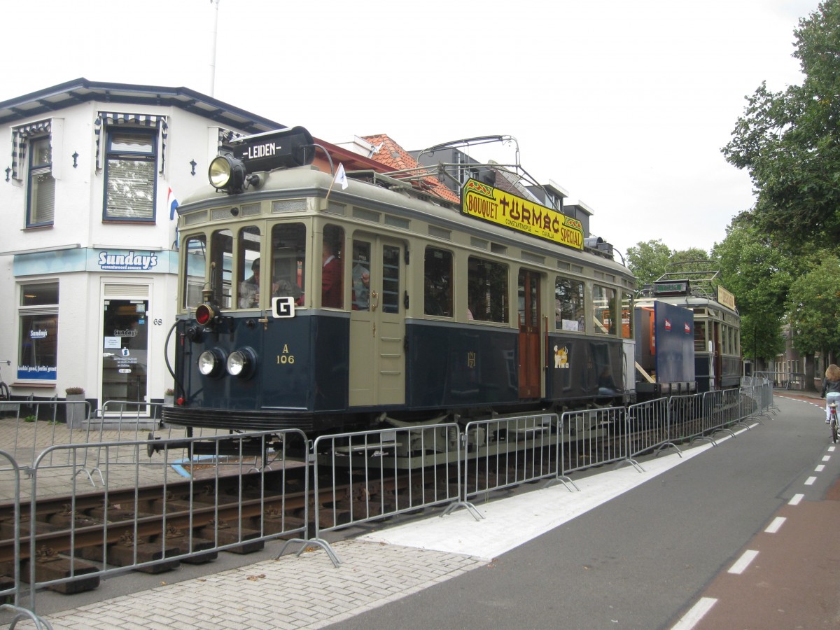 Tramcar NZH A106 at Katwijk during a Festival. 25/08/2015.