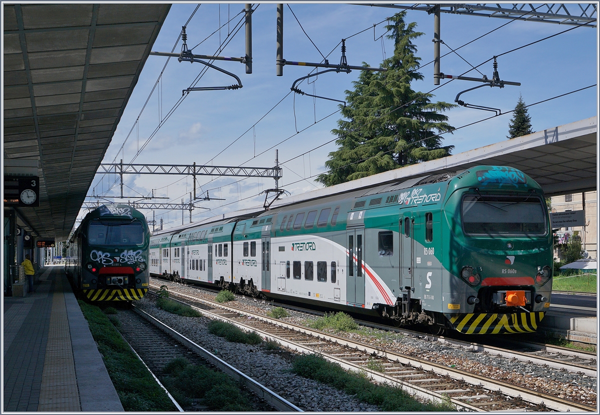 Trenord Ale 711 in Gallarete on the way to Varese and Luino.

27.04.2019