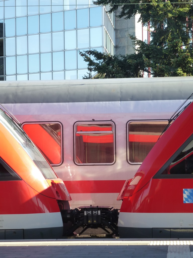 Two ET 648 coupled in Nuremberg main station on September 9th 2013.