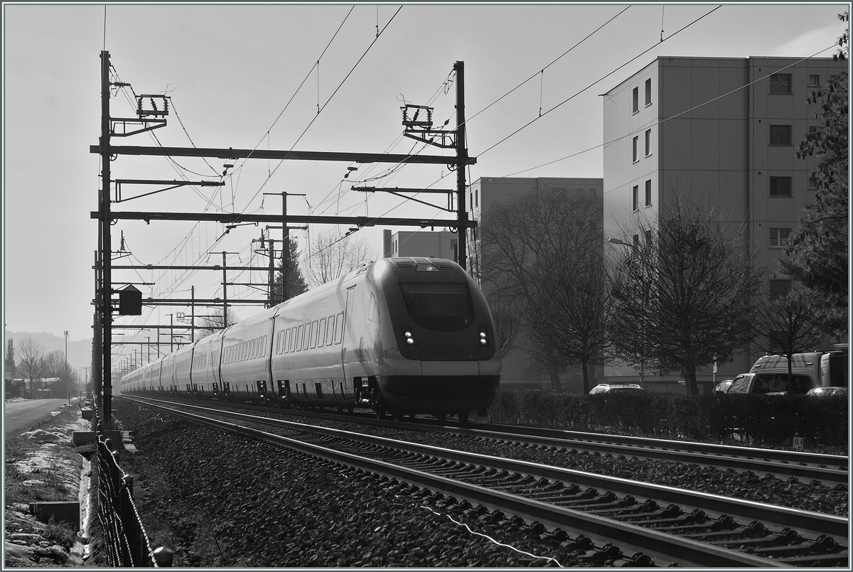 Two ICN on the way to Zürich by Grenchen.
24.02.2012