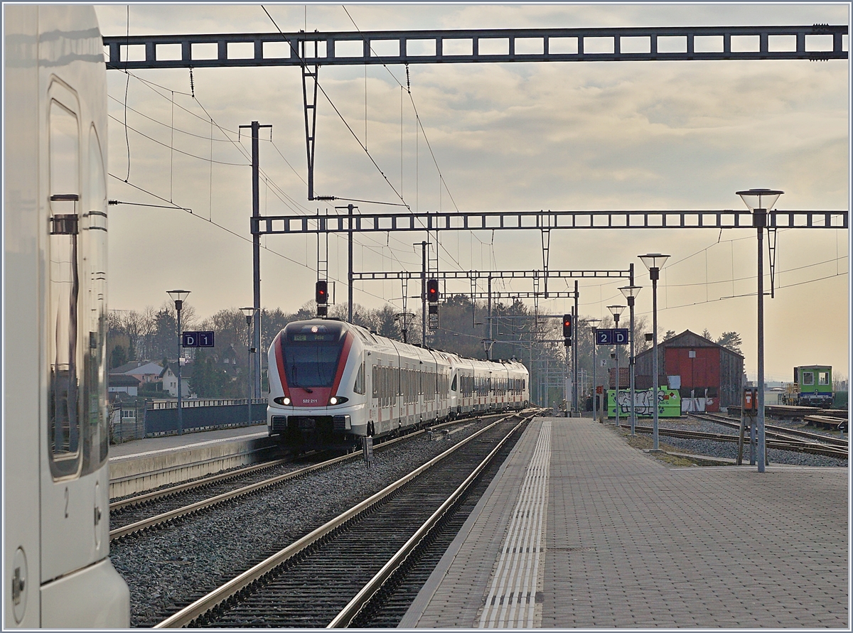 Two SBB RABe 522 on the way to Delle are arriving at Grenchen Nord.

22.02.2019