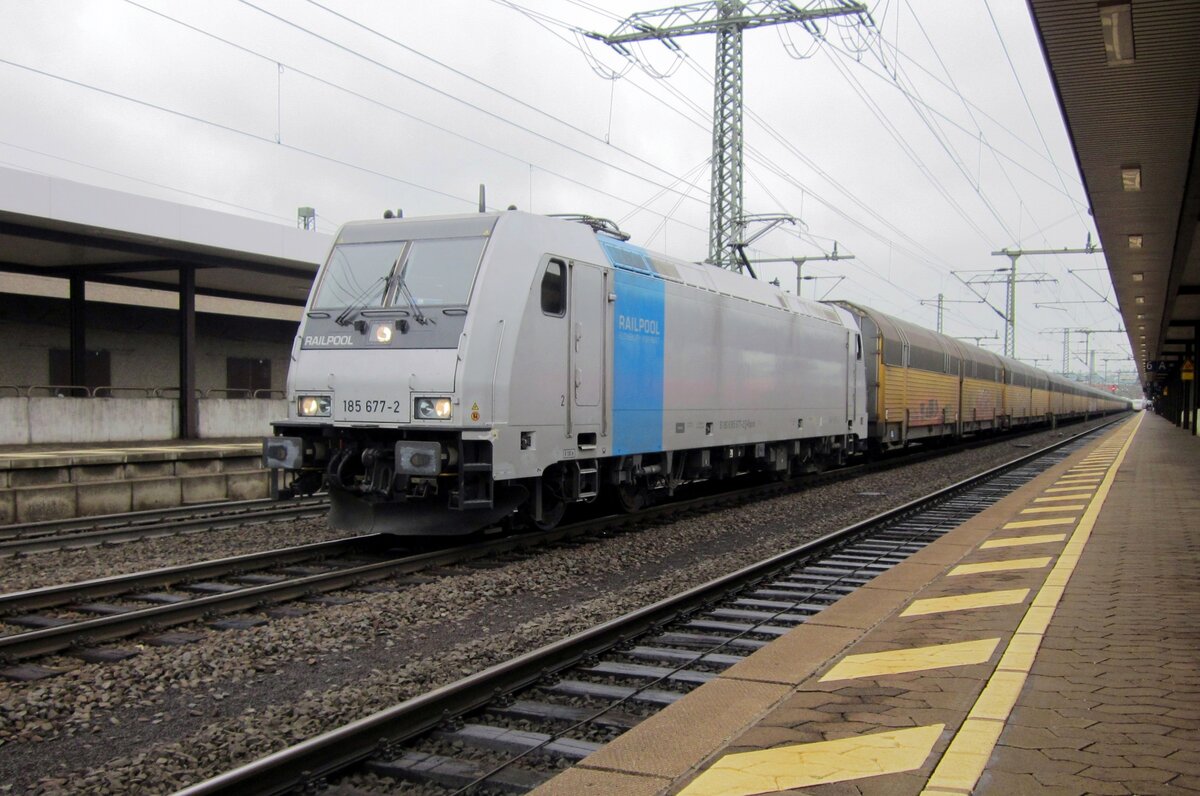 TX Log/PRC Ars 185 677 stands at Fulda on 1 June 2013.