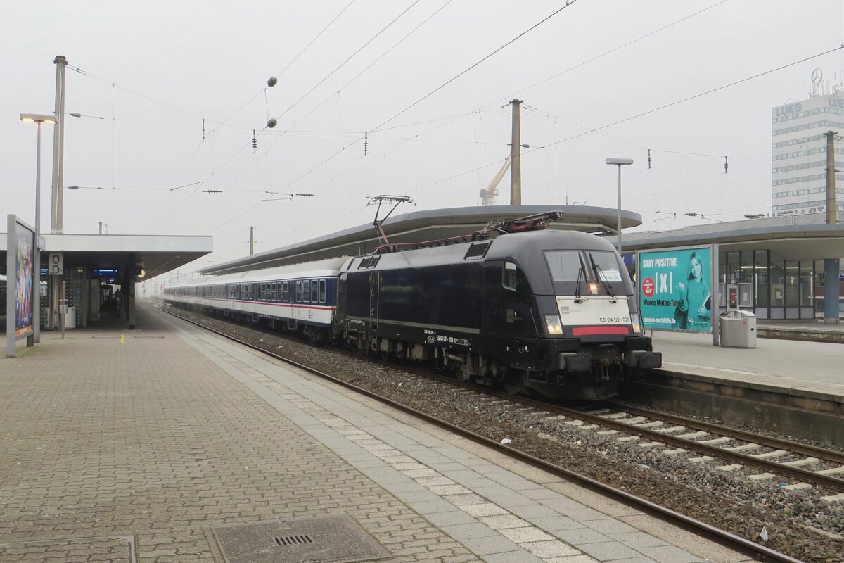 U2-026 stands with an Abellio replacement train at Bochum Hbf on 26 January 2022. From 1 February 2022, Abelio Rail will vanish from the German tracks.