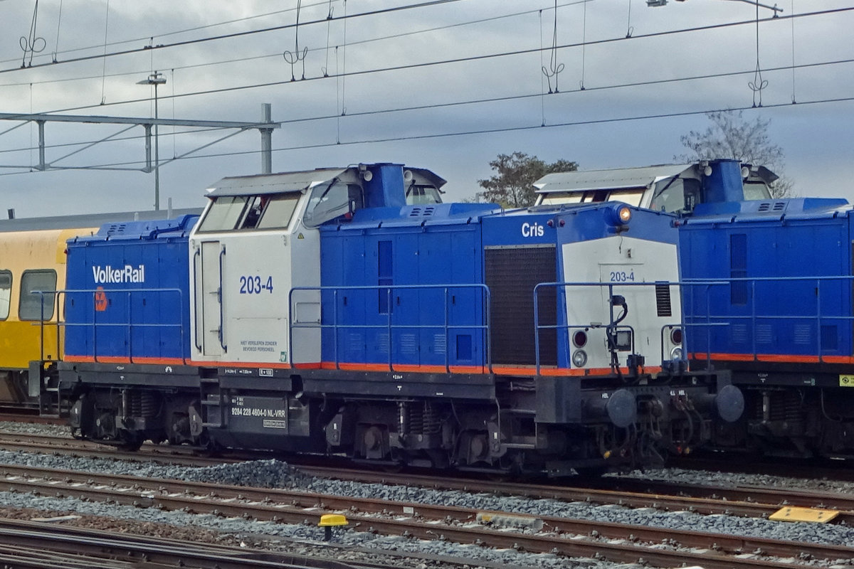 Volker Rail 203-4 stands at Nijmegen on a chilly 19 November 2019.