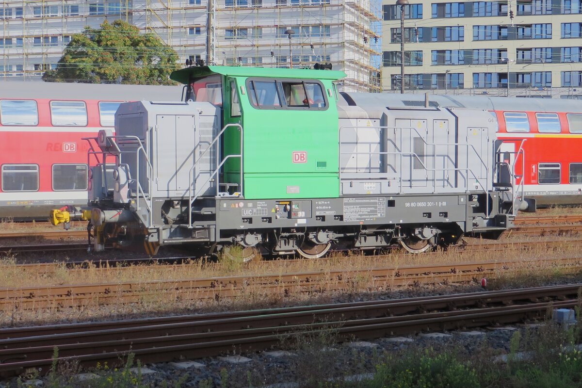 Vossloh rail Services 650 301 -rented by DB Regio- runs round at Berlin-Lichtenberg on 18 September 2022.