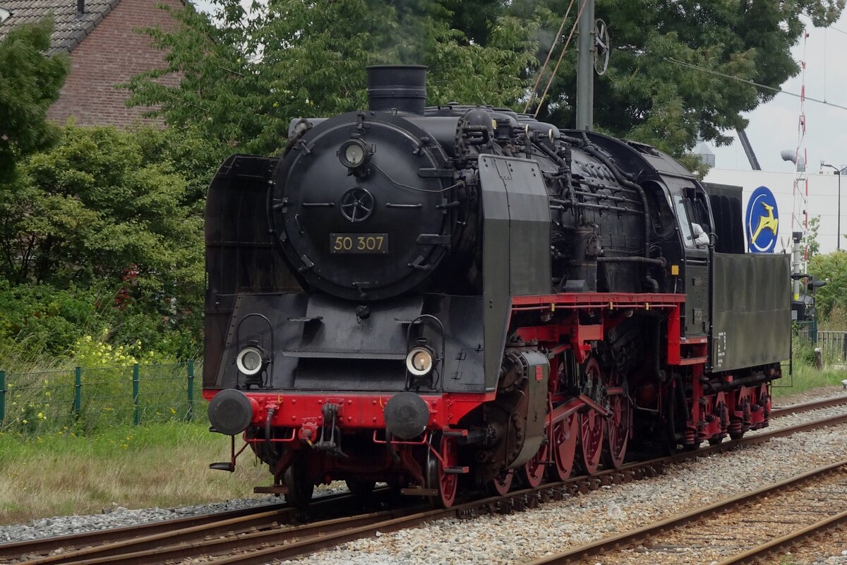 VSM's 50 307 runs round at Dieren on 28 July 2023.