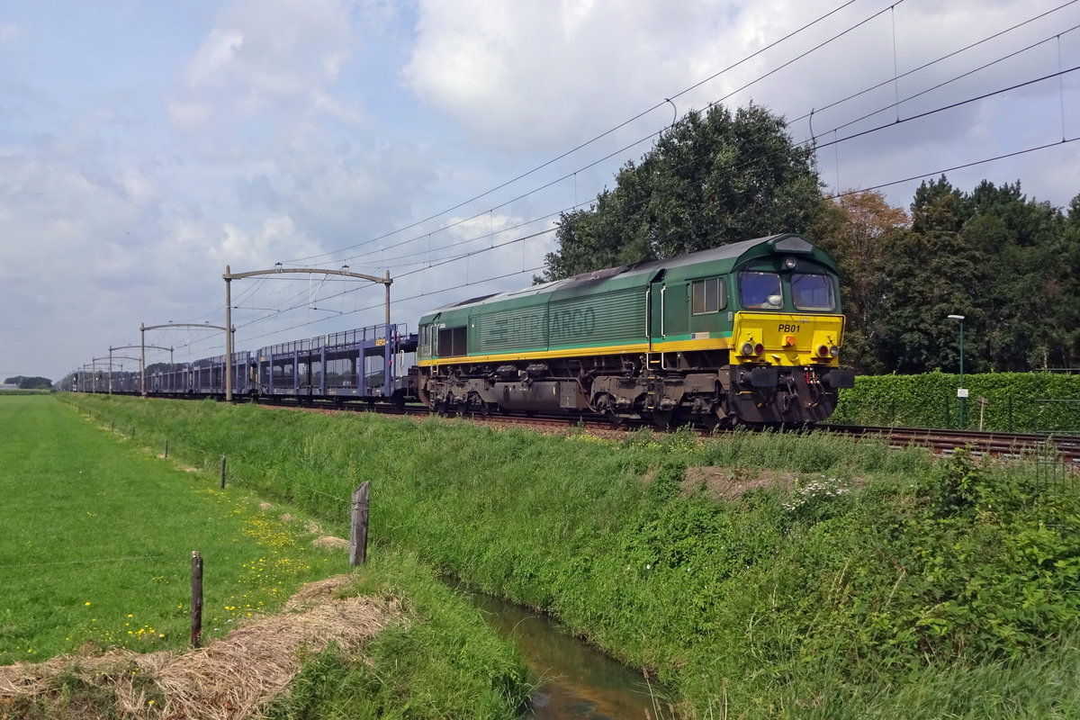 With still quasi visible RTB markings, PB01 hauls an automotive train through Hulten on 16 August 2019. 