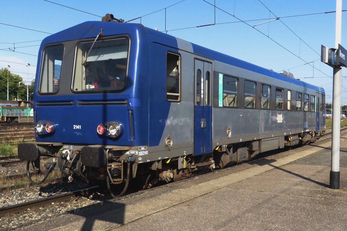 X-2141 enters Nevers station on 18 September 2021.