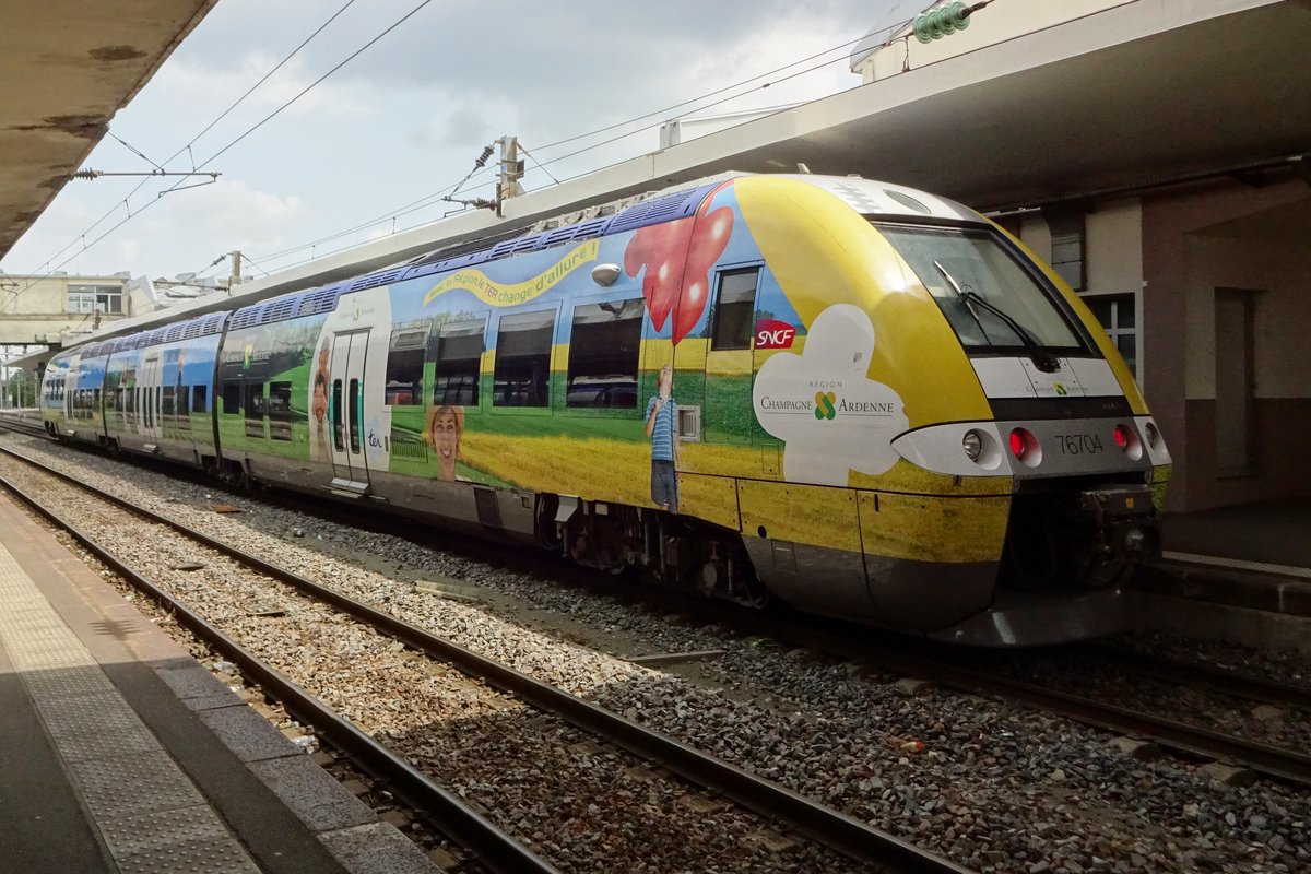 X-76704 advertises for the Champagne region in Mulhouse on 29 May 2019.