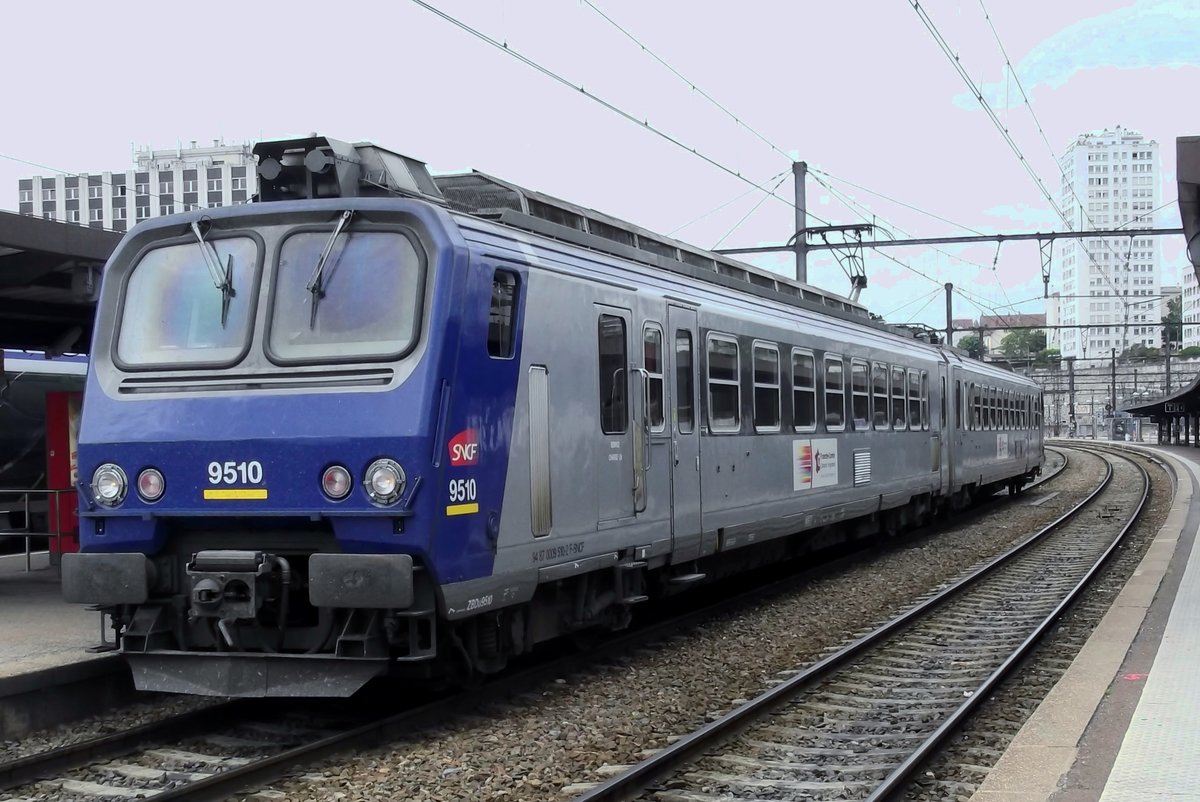 Z-9510 stands in Chambery on 1 June 2014.